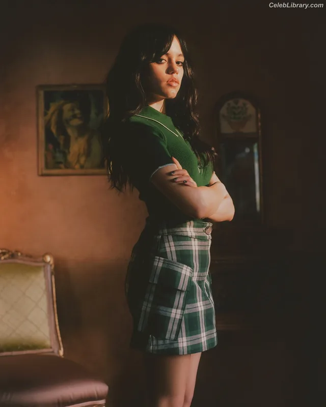 Jenna Ortega photo 10 of 5476