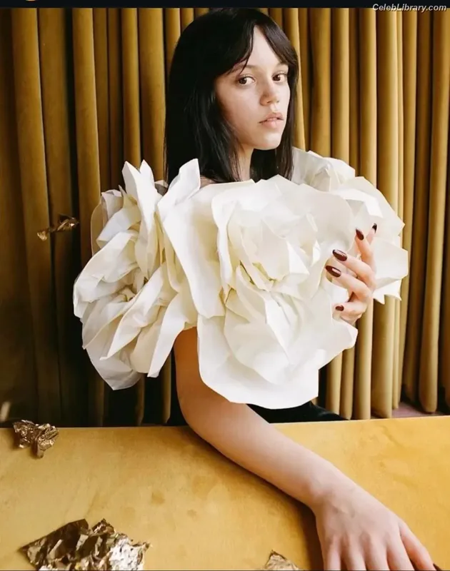 Jenna Ortega photo 14 of 5476