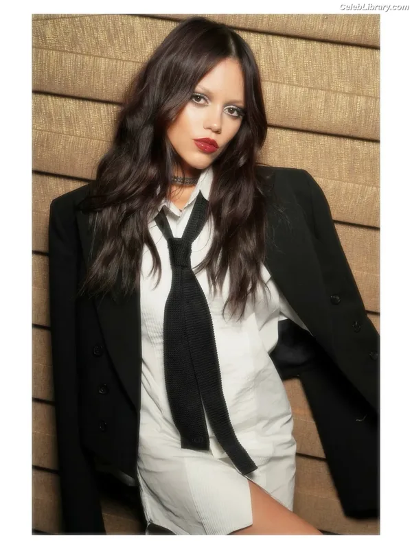 Jenna Ortega photo 18 of 5476