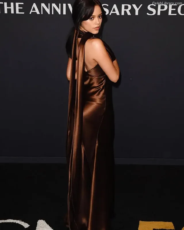 Jenna Ortega photo 23 of 5476