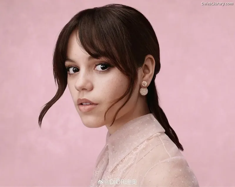 Jenna Ortega photo 13 of 5476