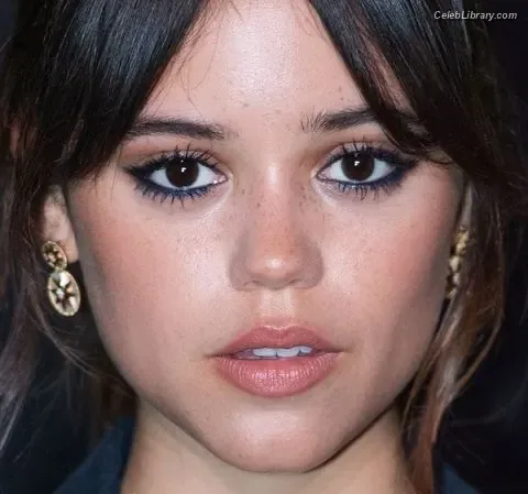 Jenna Ortega photo 11 of 5476