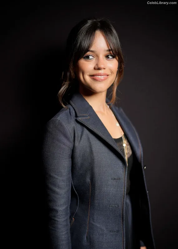 Jenna Ortega photo 12 of 5476