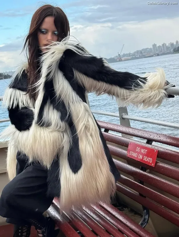 Jenna Ortega photo 14 of 5476