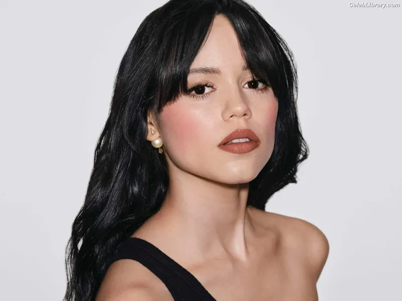 Jenna Ortega photo 18 of 5476