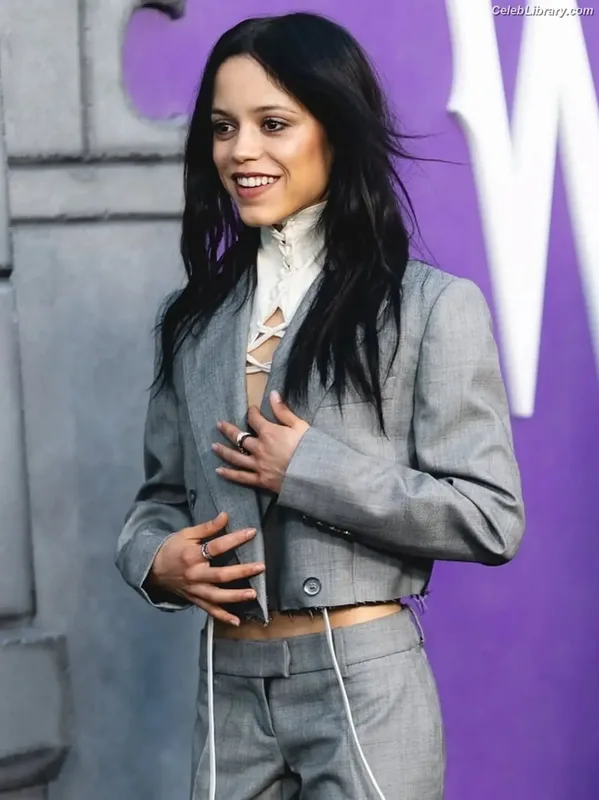 Jenna Ortega photo 6 of 5476