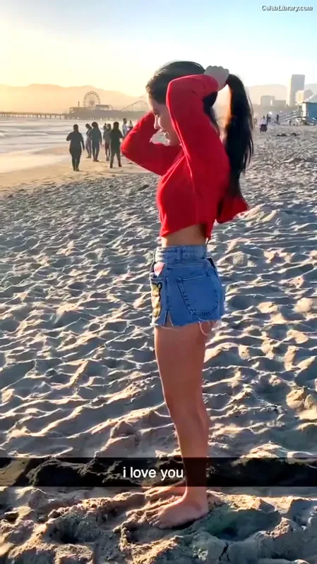 Jenna Ortega photo 4 of 5476
