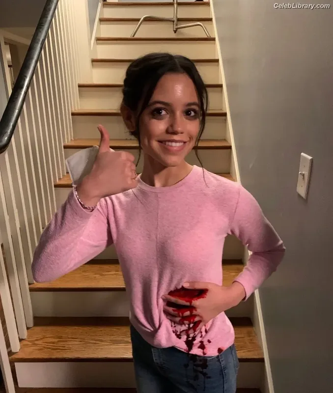 Jenna Ortega photo 15 of 5476