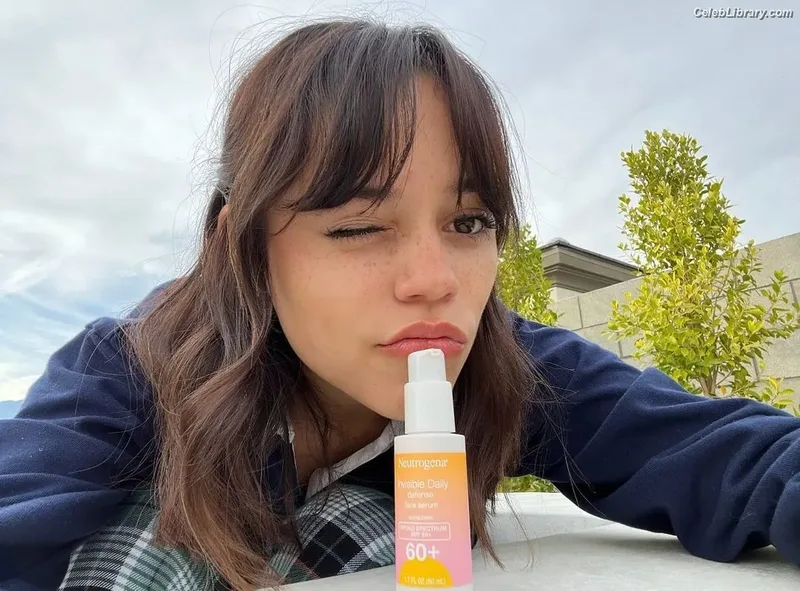 Jenna Ortega photo 20 of 5476