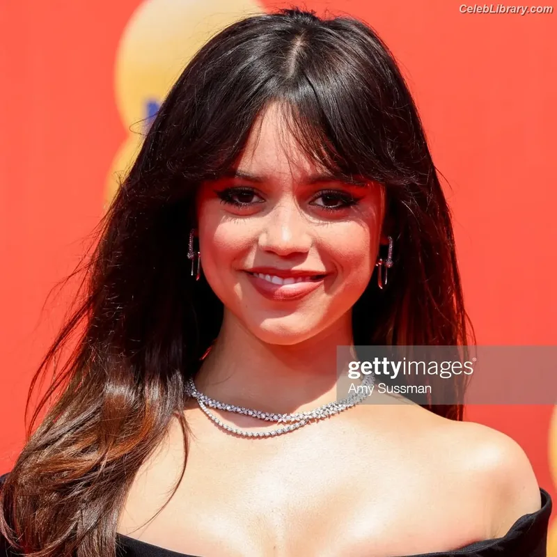 Jenna Ortega photo 17 of 5476