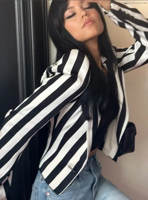 Jenna Ortega photo 20 of 5476