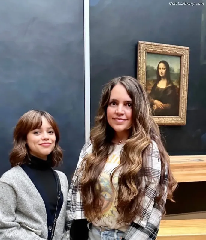 Jenna Ortega photo 7 of 5476