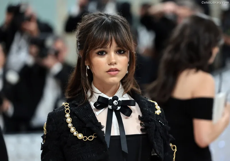 Jenna Ortega photo 14 of 5476