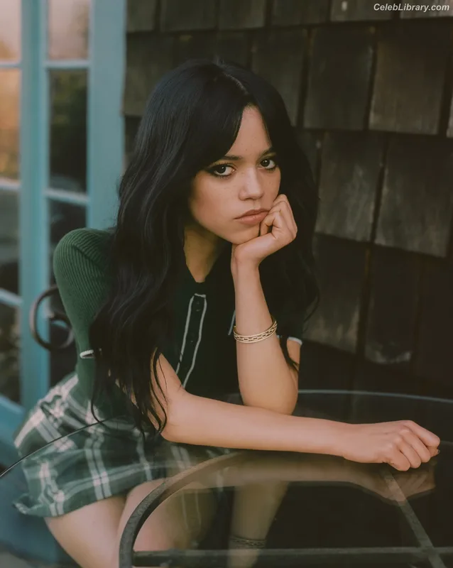 Jenna Ortega photo 15 of 5476