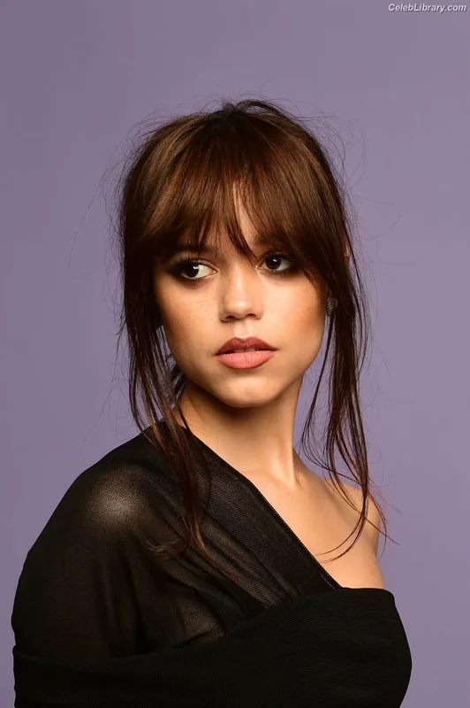 Jenna Ortega photo 16 of 5476