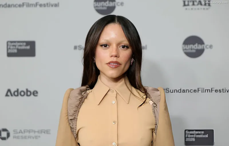 Jenna Ortega photo 22 of 5476