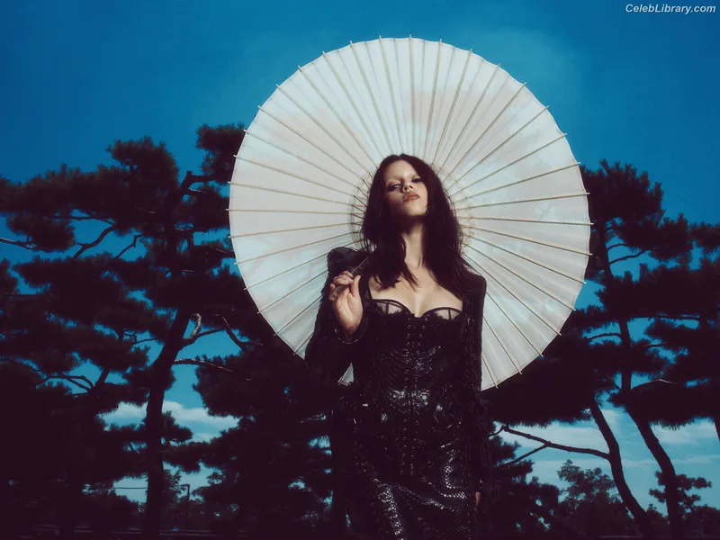 Jenna Ortega photo 4 of 5476