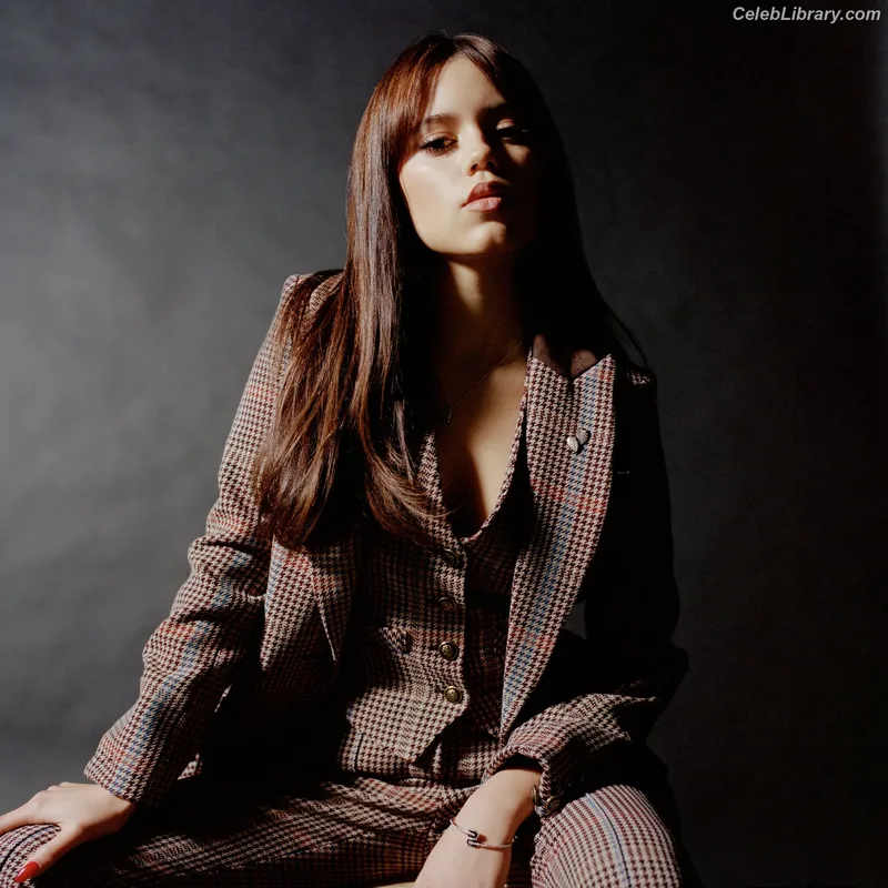 Jenna Ortega photo 15 of 5476