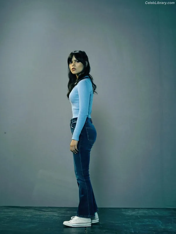 Jenna Ortega photo 16 of 5476