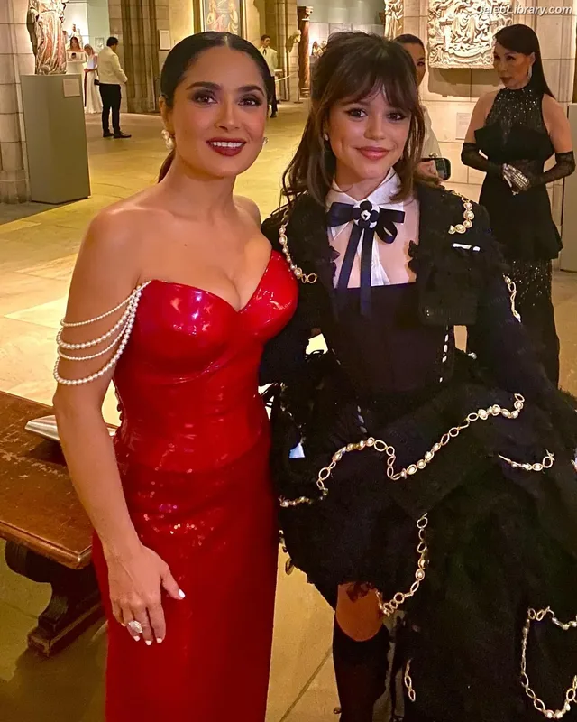 Jenna Ortega photo 7 of 5476