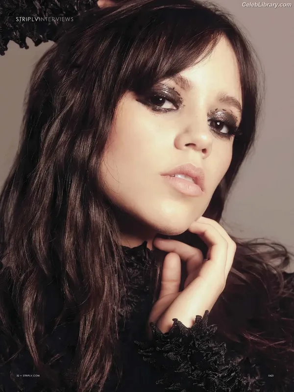 Jenna Ortega photo 11 of 5476