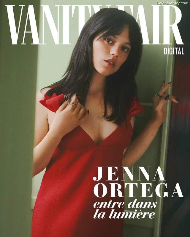 Jenna Ortega photo 6 of 5476