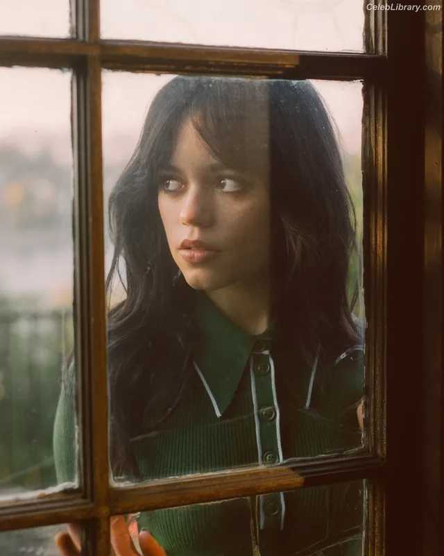 Jenna Ortega photo 24 of 5476