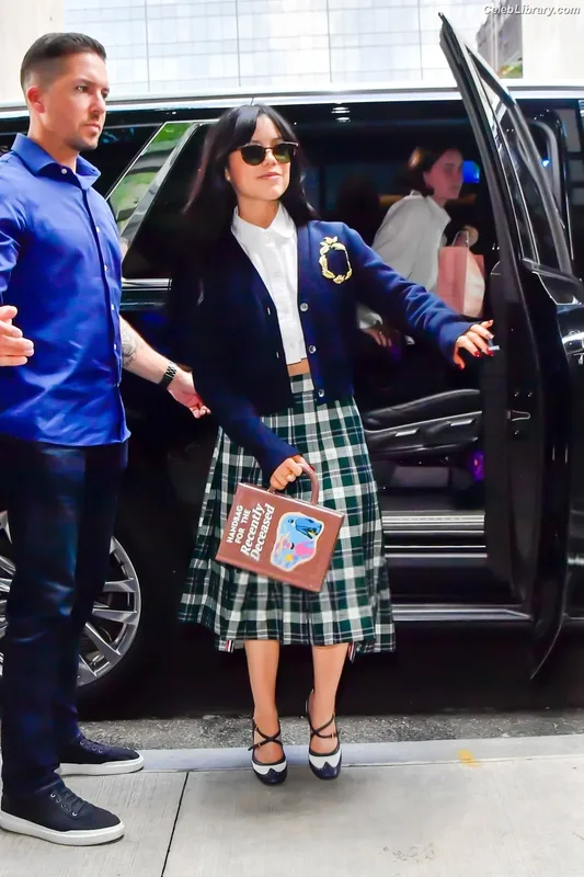 Jenna Ortega photo 11 of 5476
