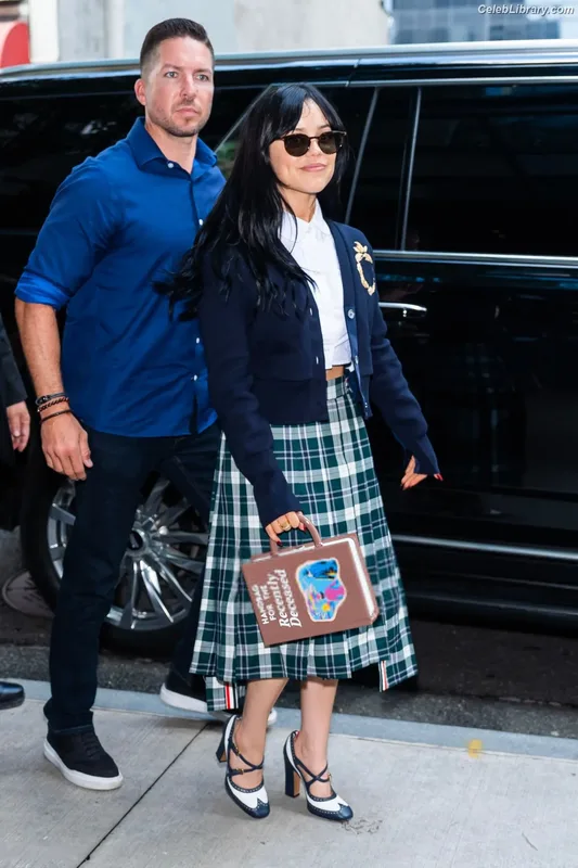 Jenna Ortega photo 16 of 5476