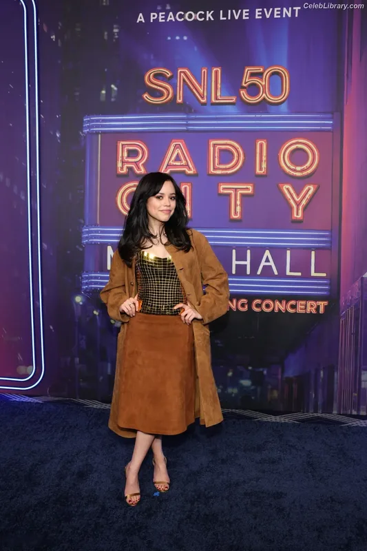 Jenna Ortega photo 17 of 5476
