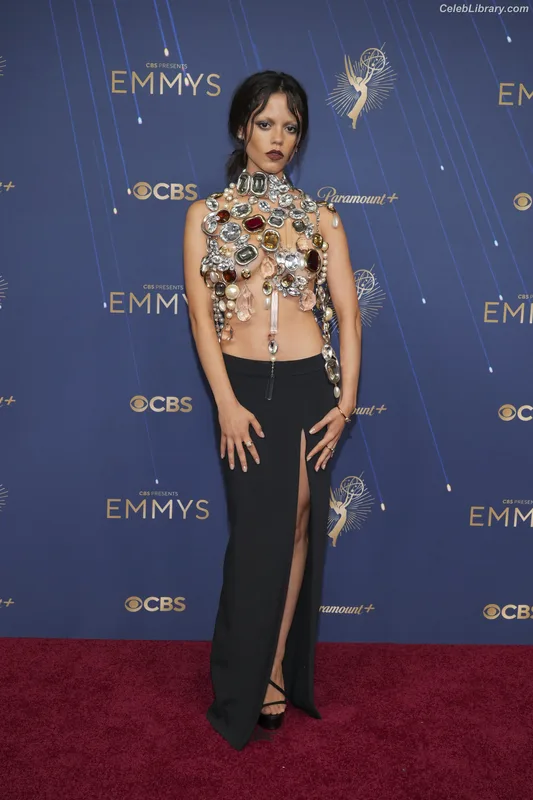 Jenna Ortega photo 21 of 5476
