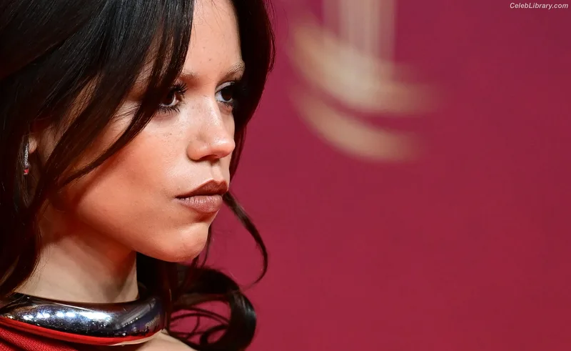 Jenna Ortega photo 12 of 5476