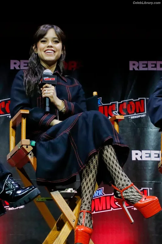Jenna Ortega photo 15 of 5476