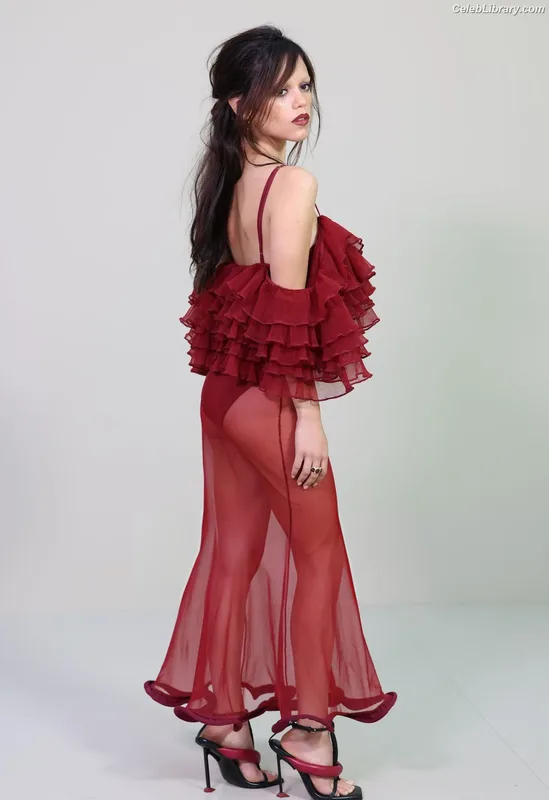 Jenna Ortega photo 11 of 5476