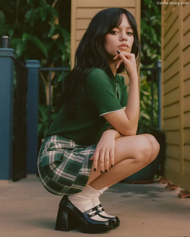 Jenna Ortega photo 19 of 5476