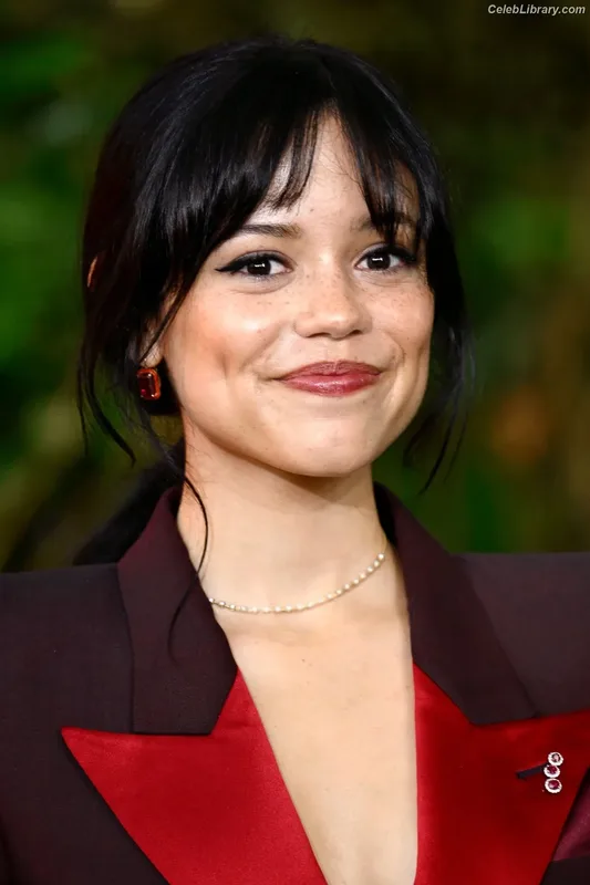 Jenna Ortega photo 12 of 5476