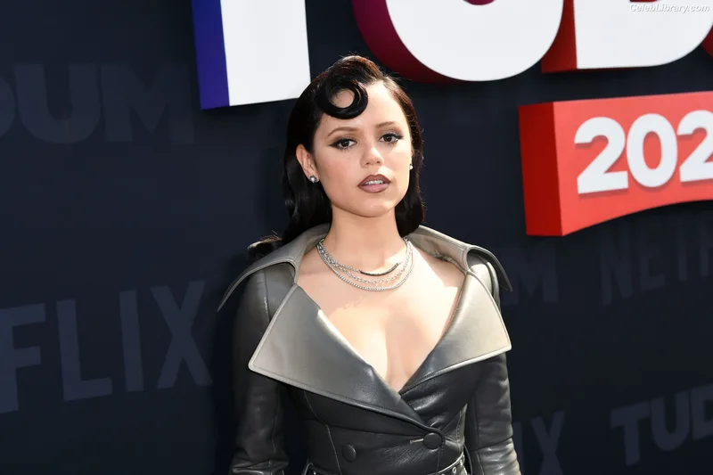 Jenna Ortega photo 5 of 5476