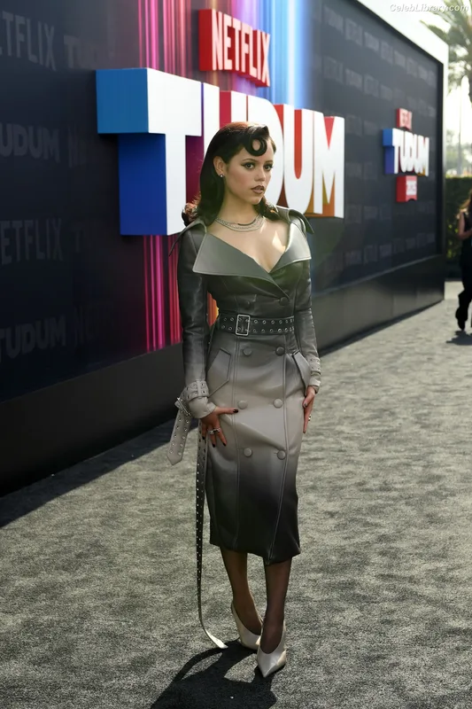 Jenna Ortega photo 6 of 5476