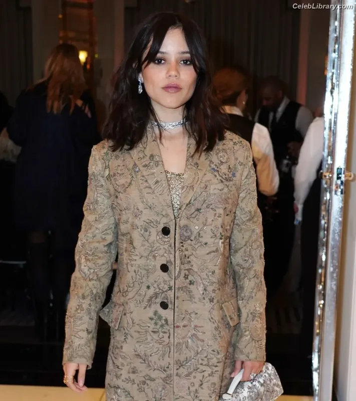 Jenna Ortega photo 13 of 5476