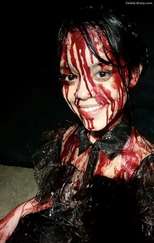 Jenna Ortega photo 12 of 5476