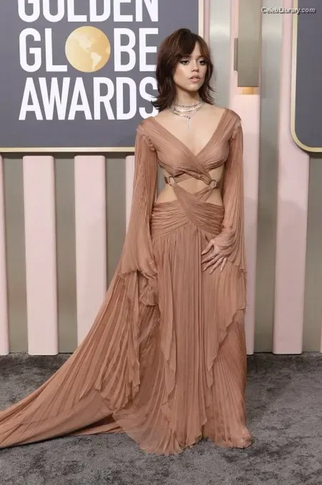 Jenna Ortega photo 18 of 5476