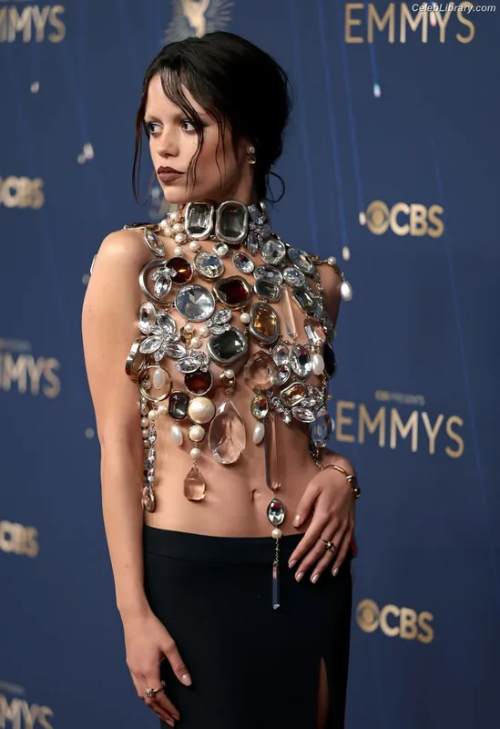 Jenna Ortega photo 16 of 5476