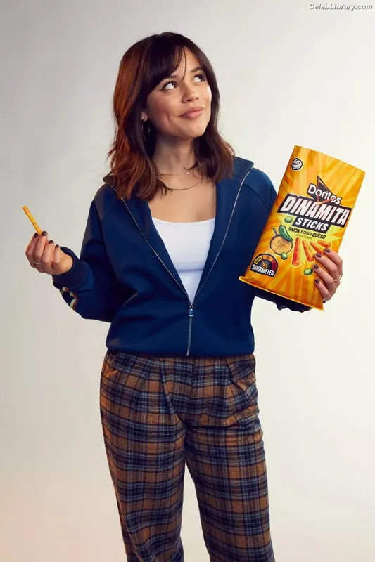Jenna Ortega photo 8 of 5476