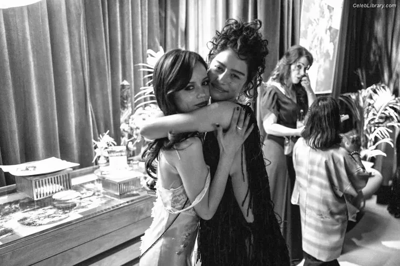 Jenna Ortega photo 2 of 5476