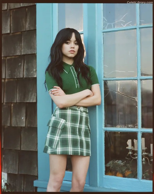 Jenna Ortega photo 3 of 5476