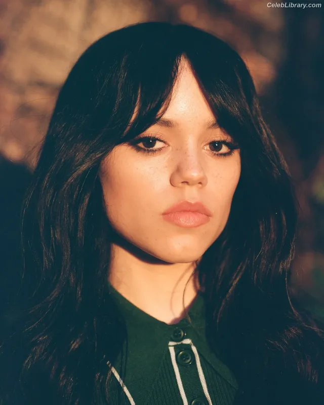 Jenna Ortega photo 11 of 5476