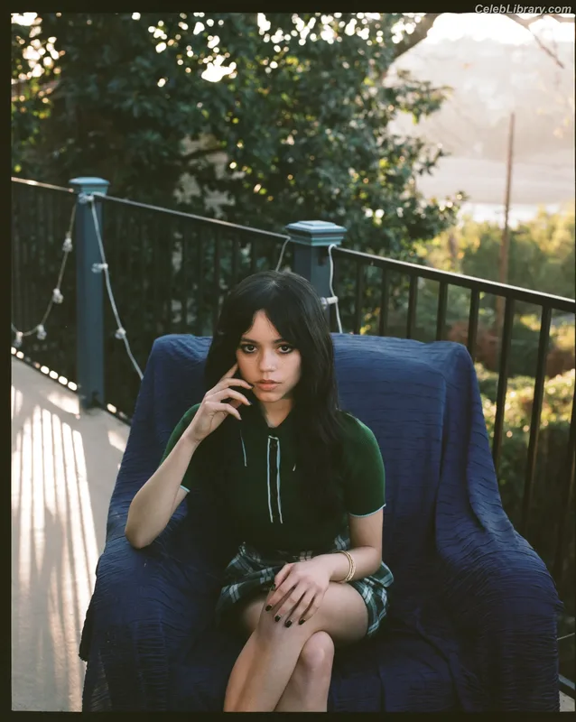 Jenna Ortega photo 13 of 5476
