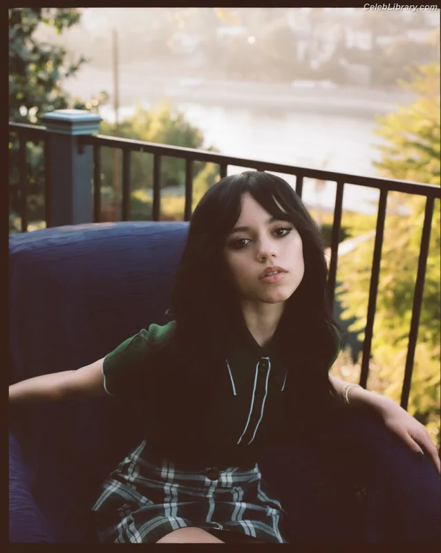 Jenna Ortega photo 15 of 5476