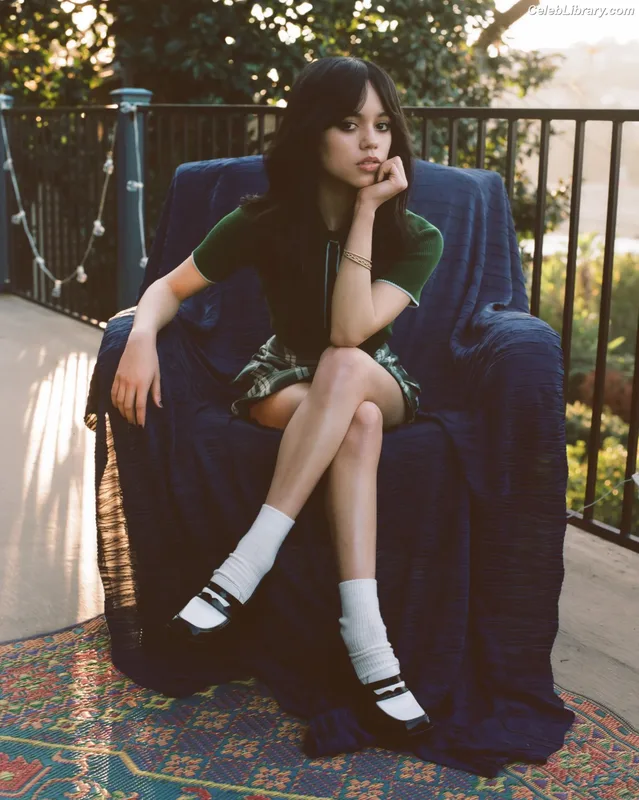 Jenna Ortega photo 16 of 5476