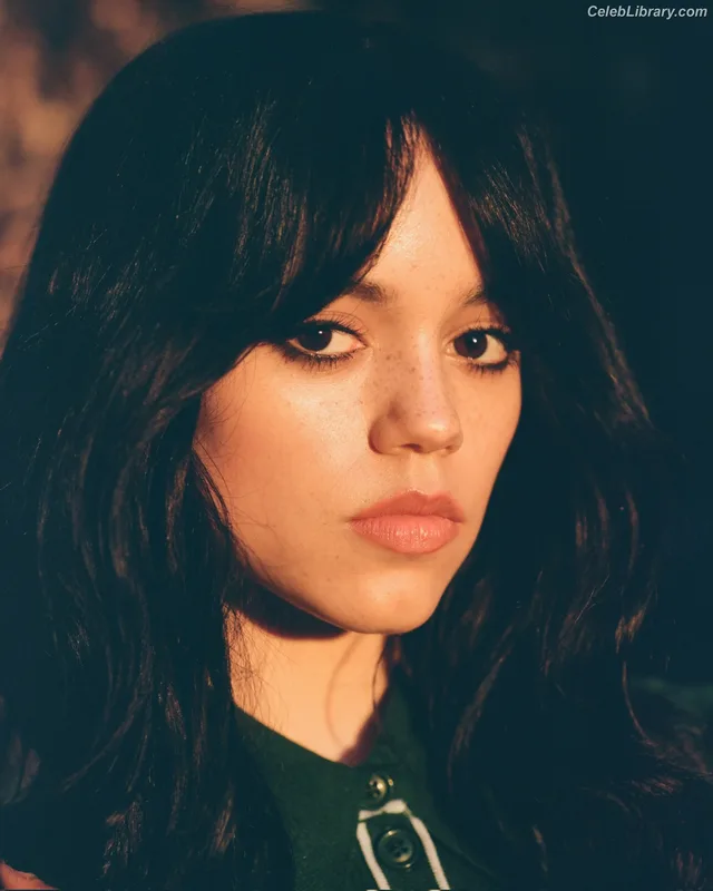 Jenna Ortega photo 19 of 5476